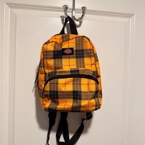 Dickies Backpack in Yellow and Black Plaid